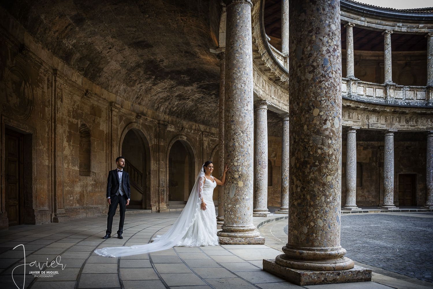 Postboda en el Palacio de Carlos V, Granada
