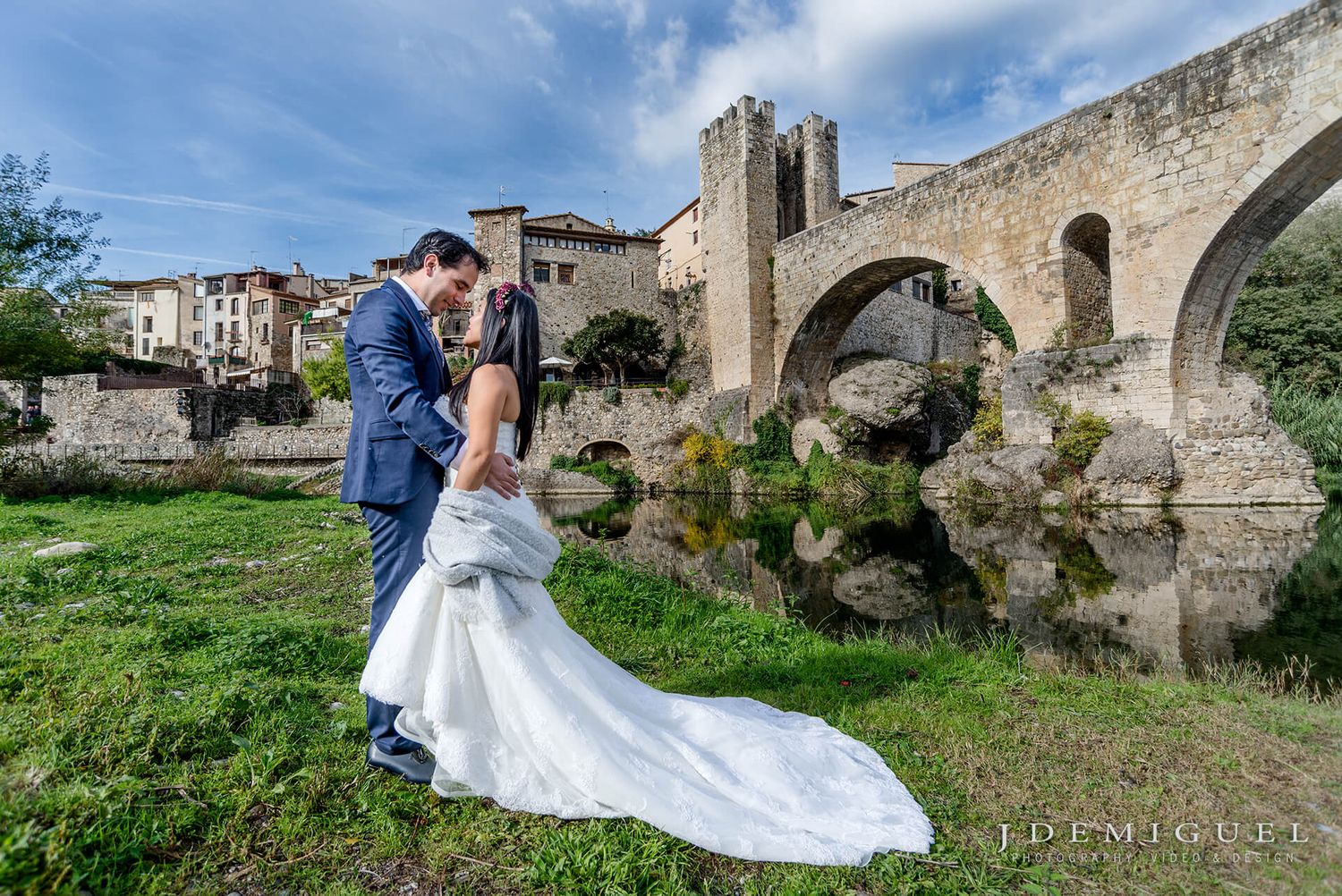 Postboda en Besalú, Girona