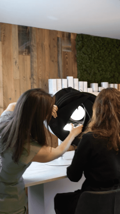 Fotograaf en videograaf gespecialiseerd in business shoots, videografie, professionele branding foto's, video's en reels voor jouw Instagram