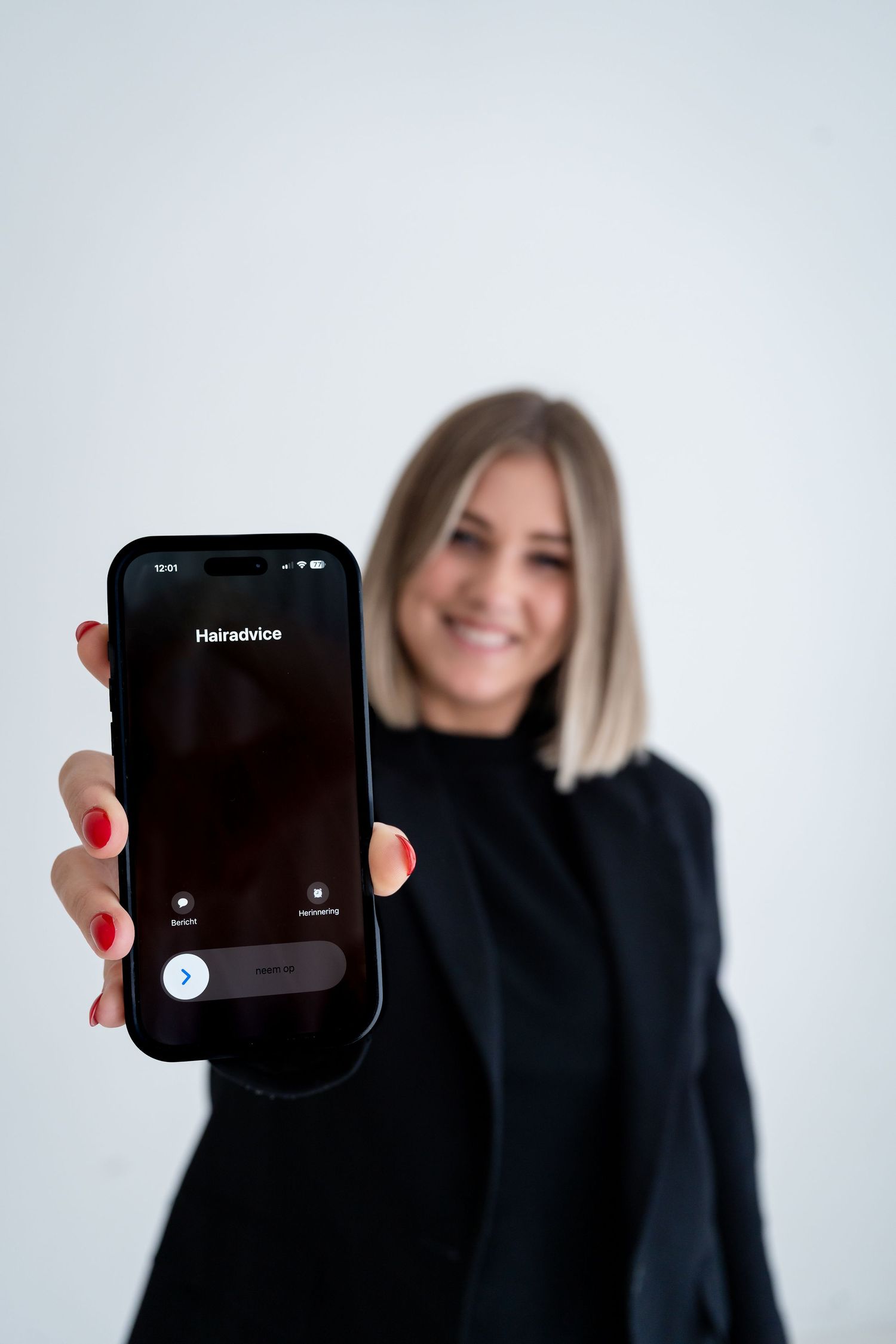 Fotograaf en videograaf gespecialiseerd in business shoots, videografie, professionele branding foto's, video's en reels voor jouw Instagram