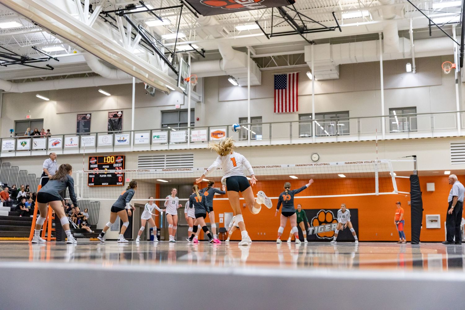 farmington high school tigers girls volleyball serve twin cities minnesota sports photography