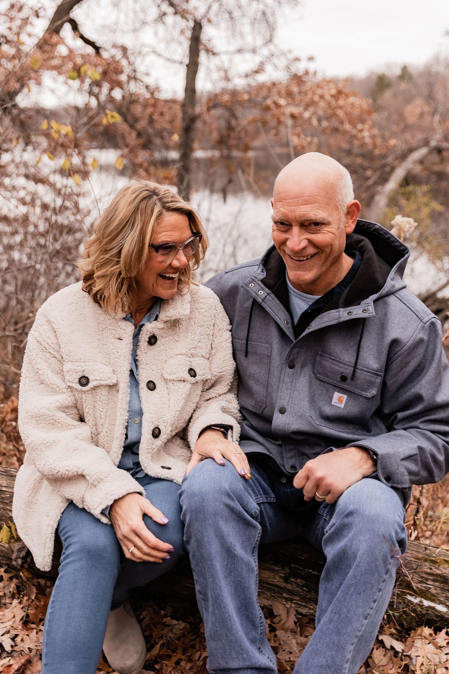 older couple, alimagnet park, apple valley minnesota, family photography, portrait photography, fall photography, lake