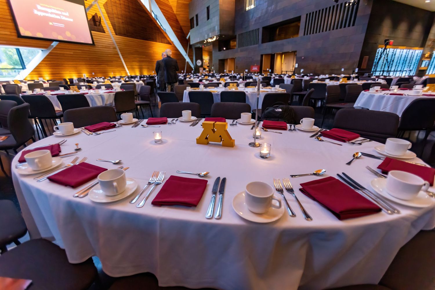 Table design for University of Minnesota awards dinner