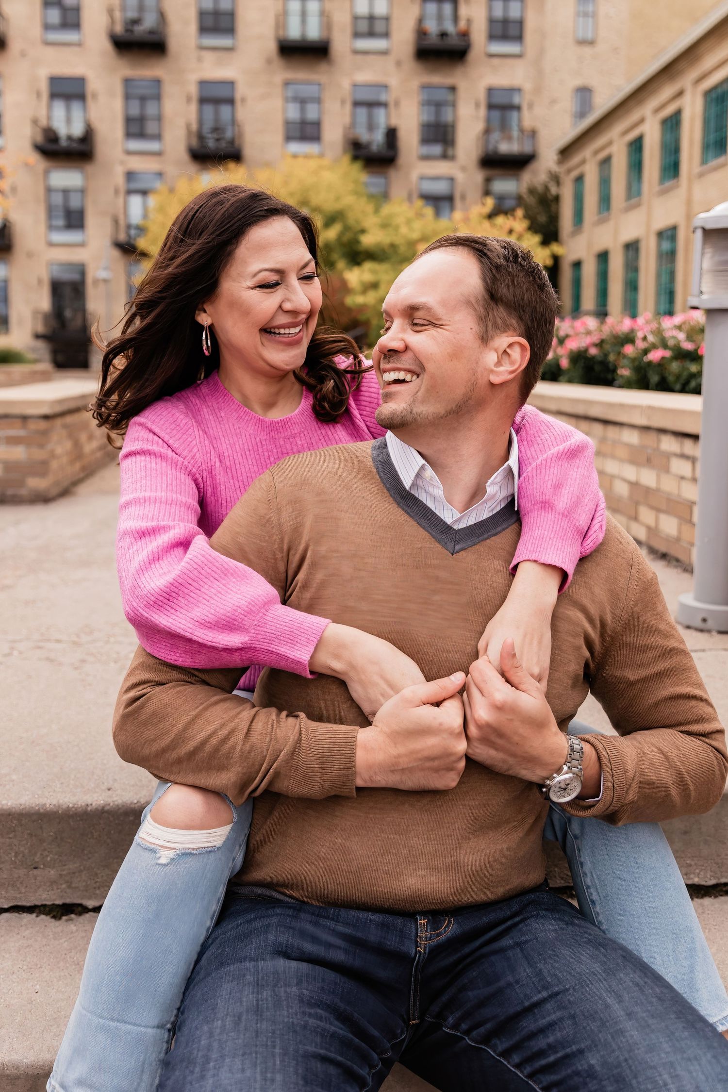 engagement session, stone arch bridge, minneapolis minnesota, portrait photography, twin cities photographer
