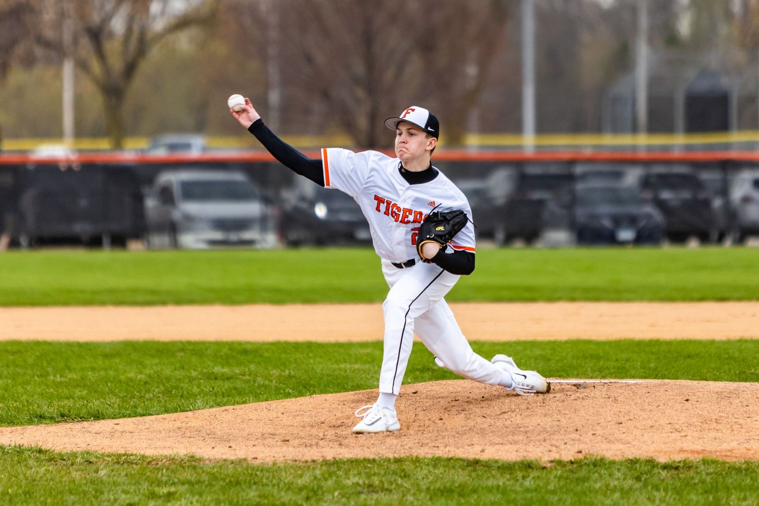 farmington minnesota tigers high school varsity sports sports photography boys baseball
