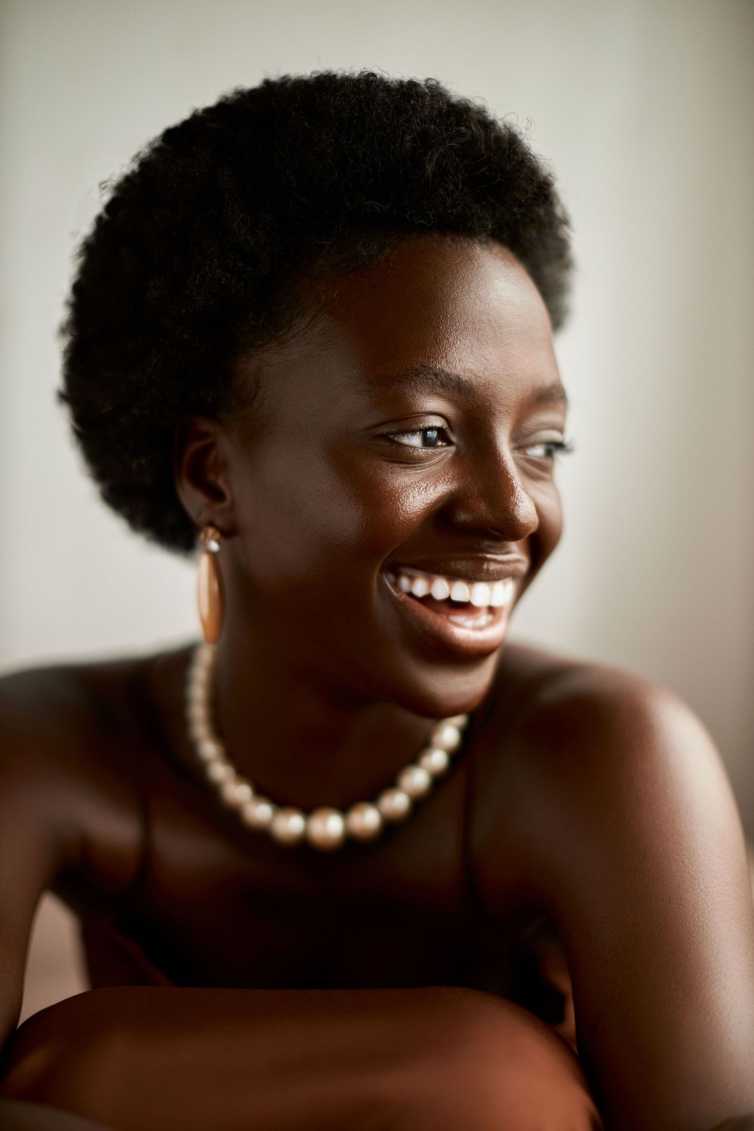 @oyinglowria by The Loba for The Loba Studios – elegant portrait photography by The Loba, a creative photographer in Lagos, Nigeria.