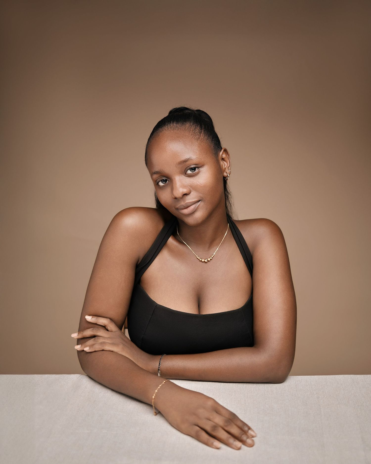 'temitemsss' by The Loba for The Loba Studios – elegant portrait photography by The Loba, a creative photographer in Lagos, Nigeria.