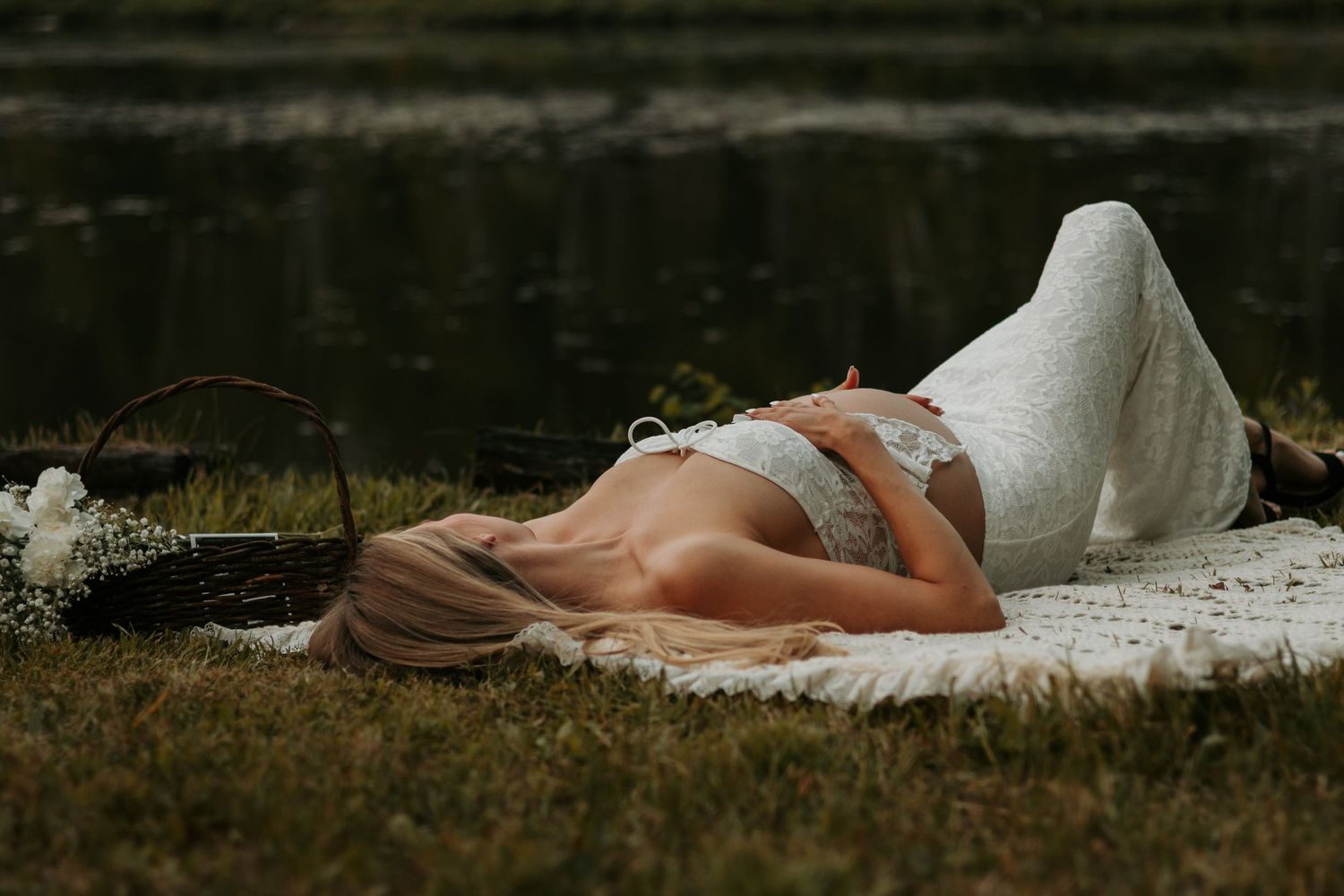 Several images are stitched together showing white dress and casual outfits lying on stone surfaces outdoors in sunlight.