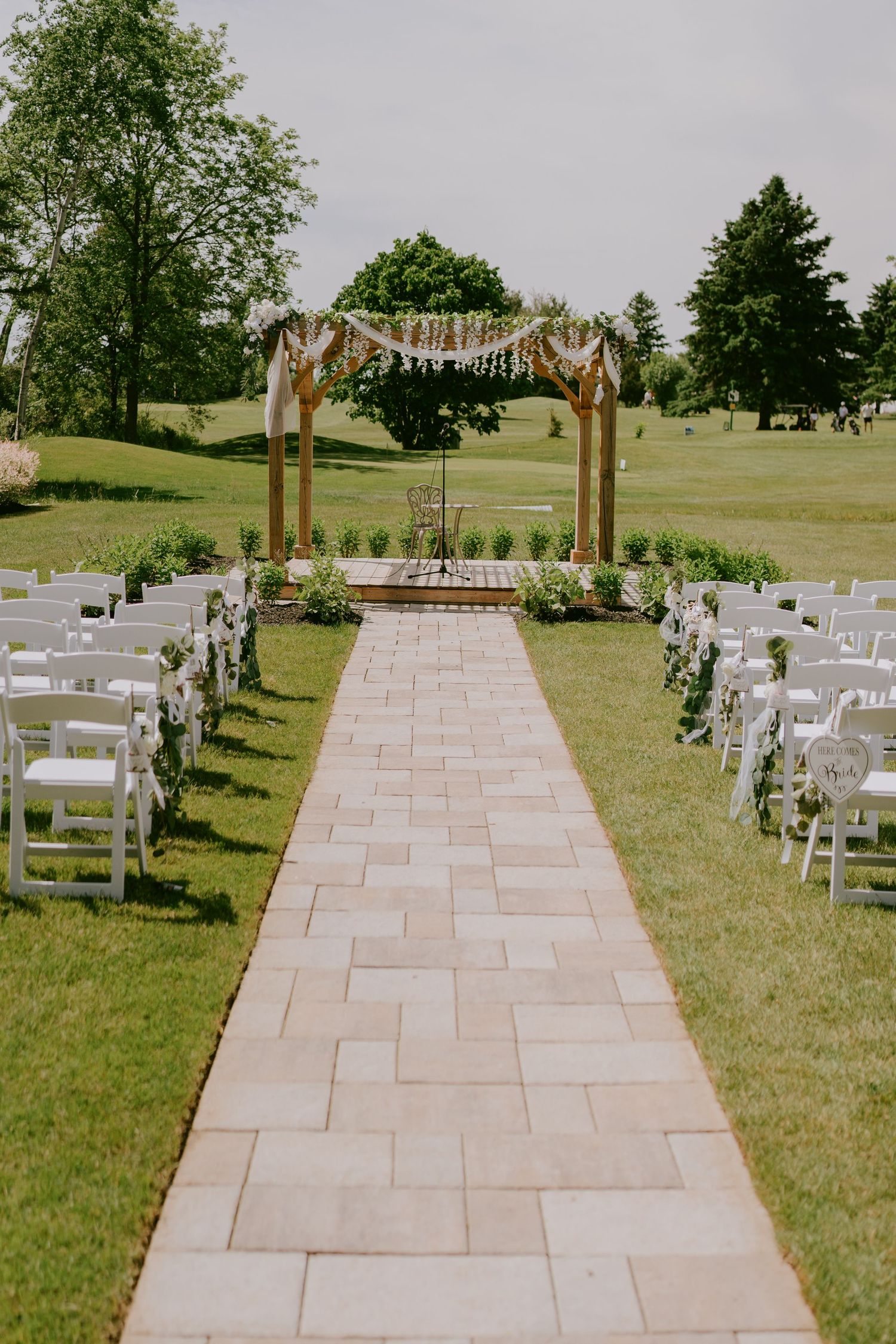 Buncrana Golf Course Wedding Venue in Hamilton, Ontario