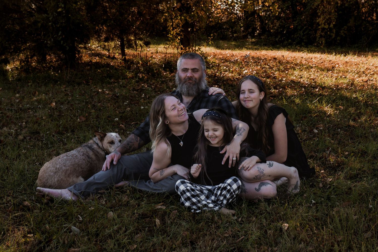 Family photo session in grass field during golden sunset hour.
Rockfield, ky photography; Auburn photographer; Franklin, ky Photographer