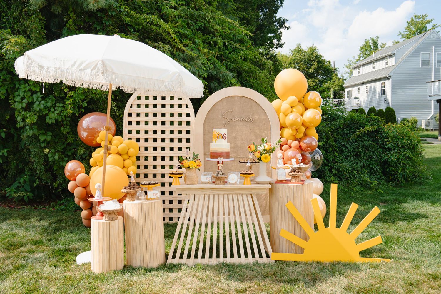 One year birthday decorations, beautiful sunny day and nice greenery. Boston MA photographer, Malden MA and Greater Boston.