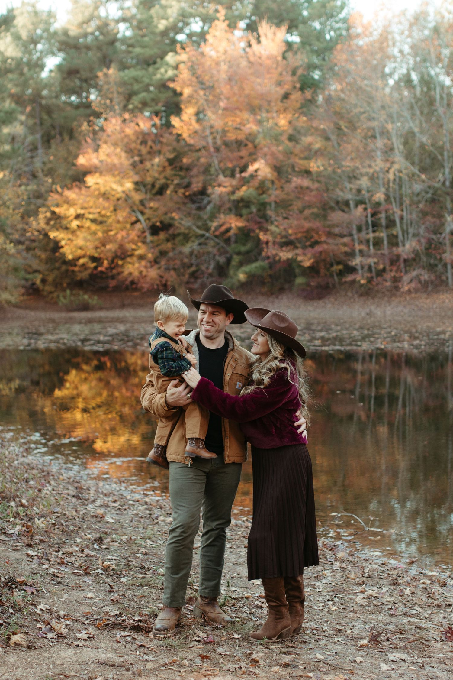 Candid family photography session in Rock Hill SC with parents and children outdoors
