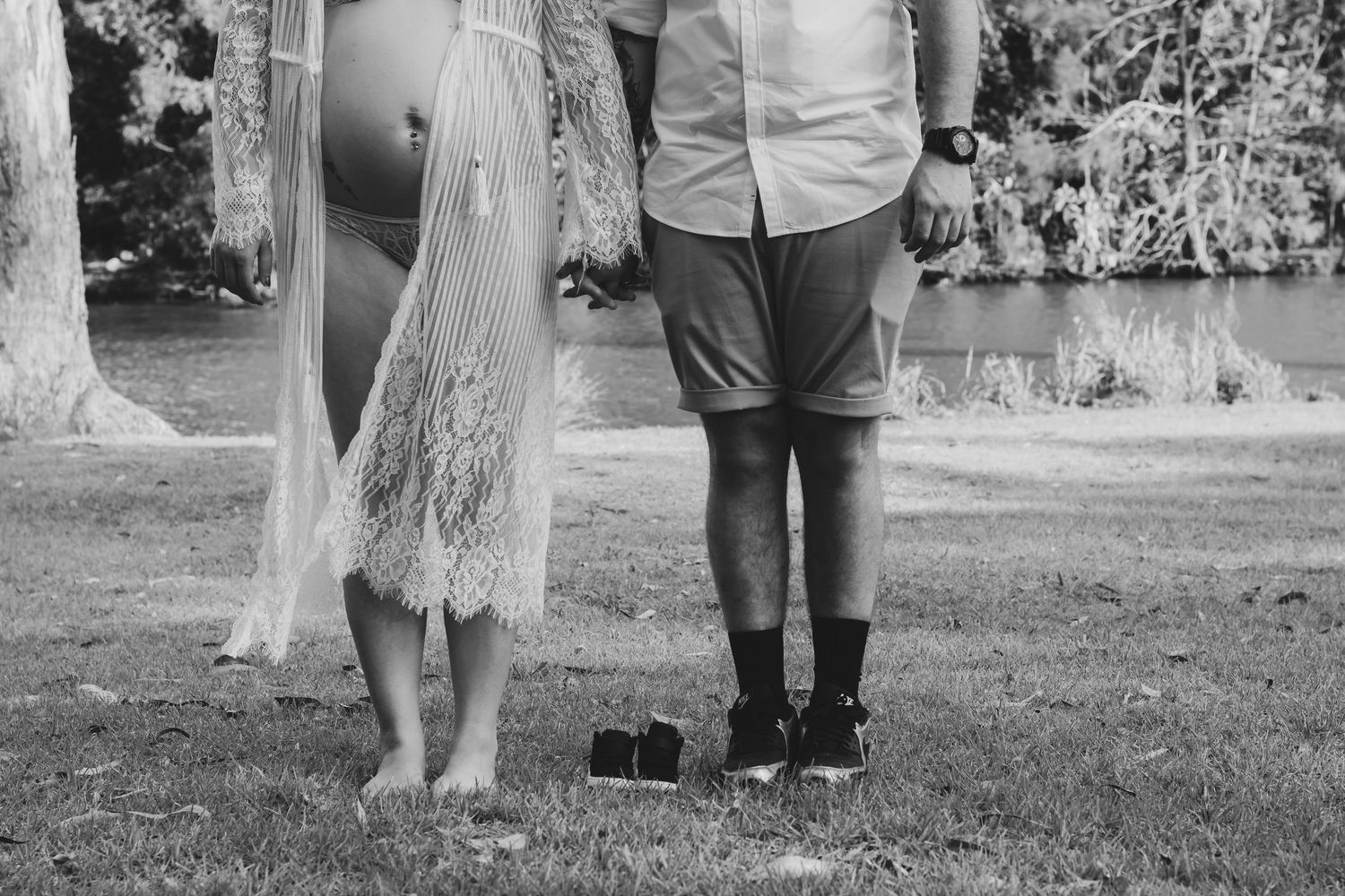 Black and white maternity photo