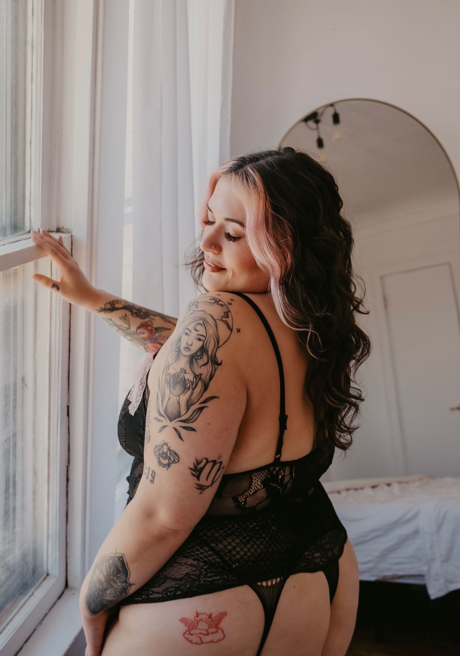 Boudoir session with window light