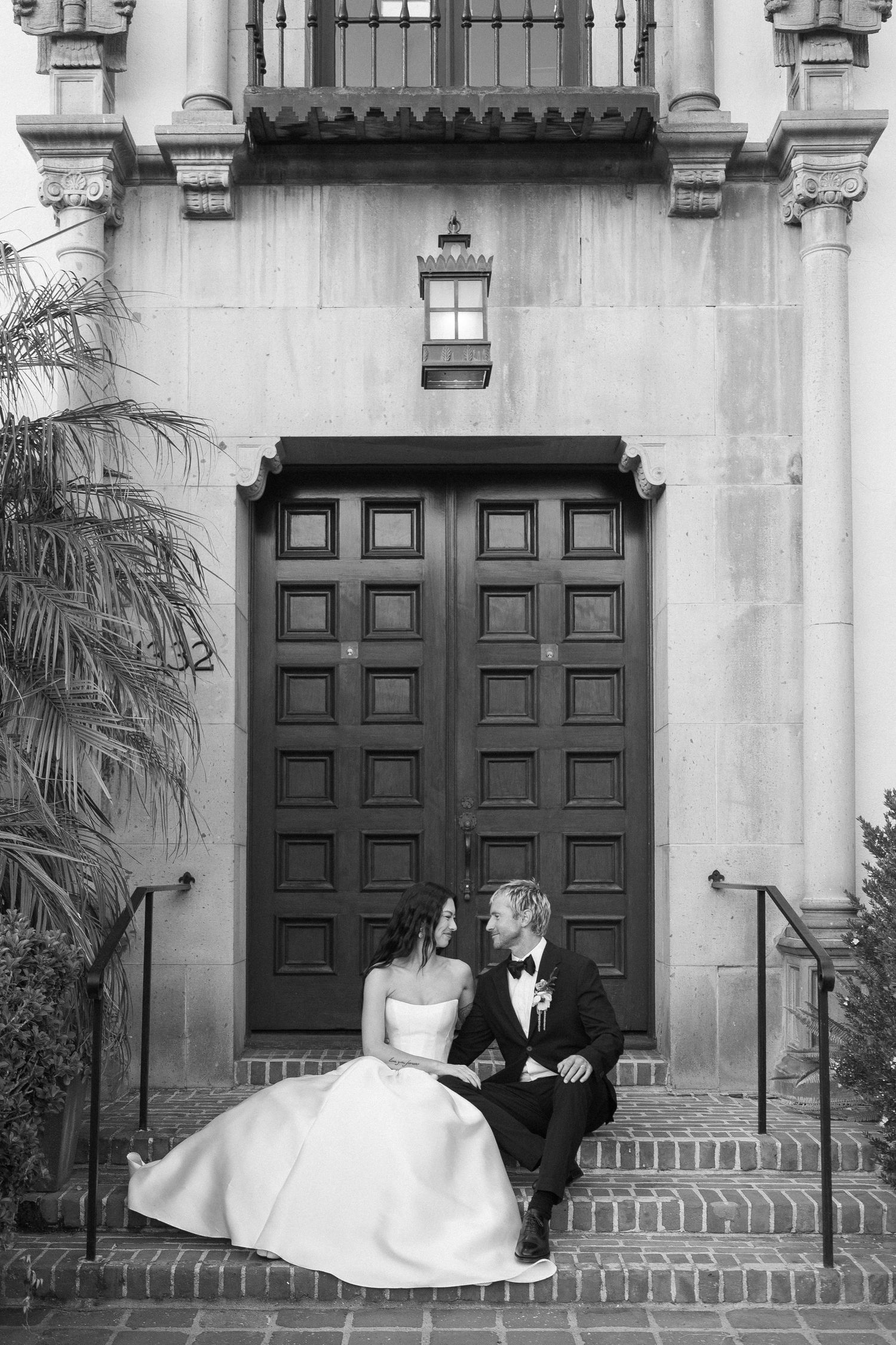 California documentary wedding photographer shows black and white editorial work at University Club of Santa Barbara wedding.