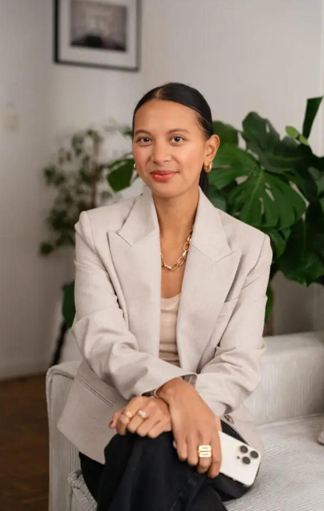 Lindsay from Wedding Bestie - Wedding content creator