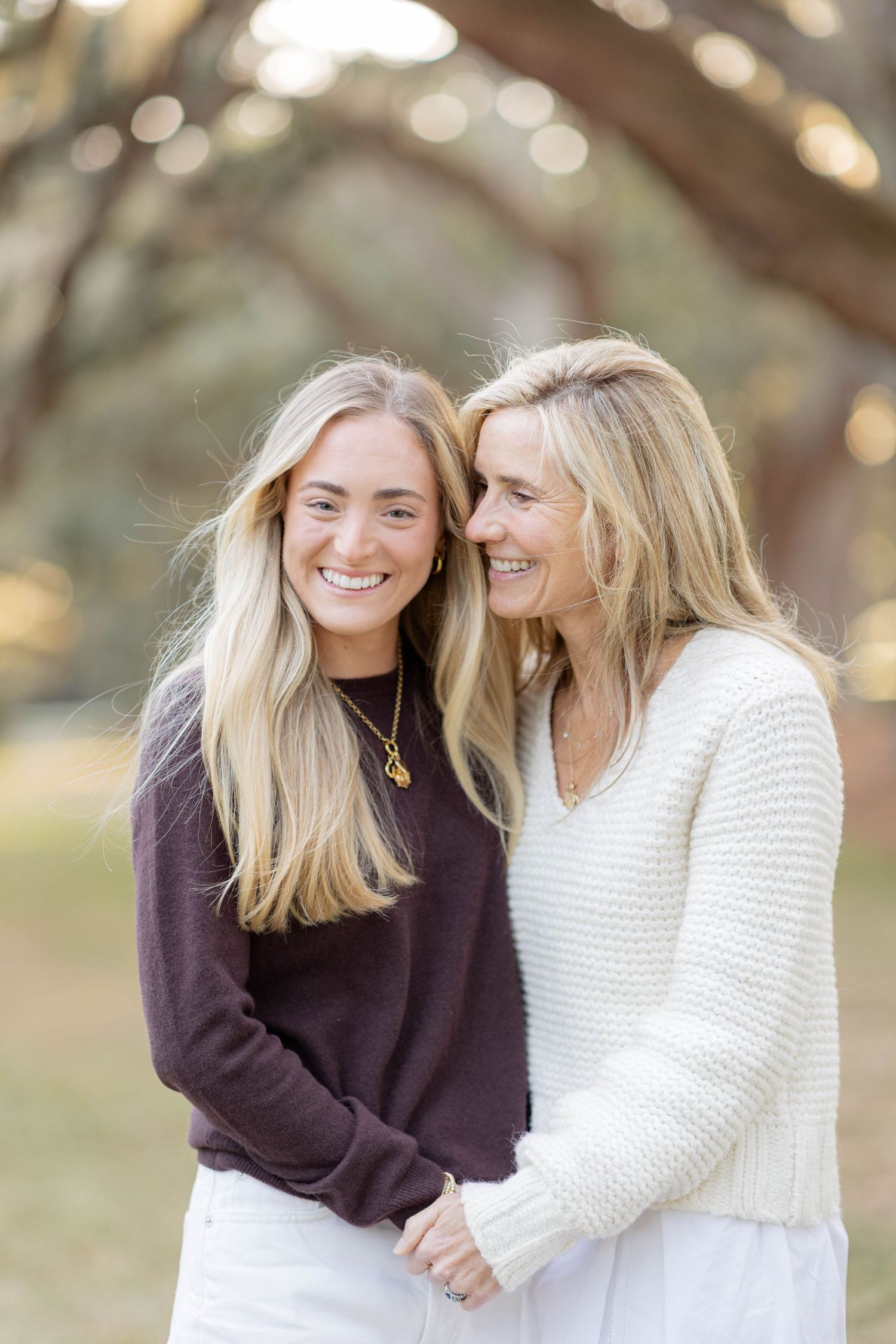 Avenue of the Oaks | The Lodge at Sea Island | Family Photographer | Family Photos
