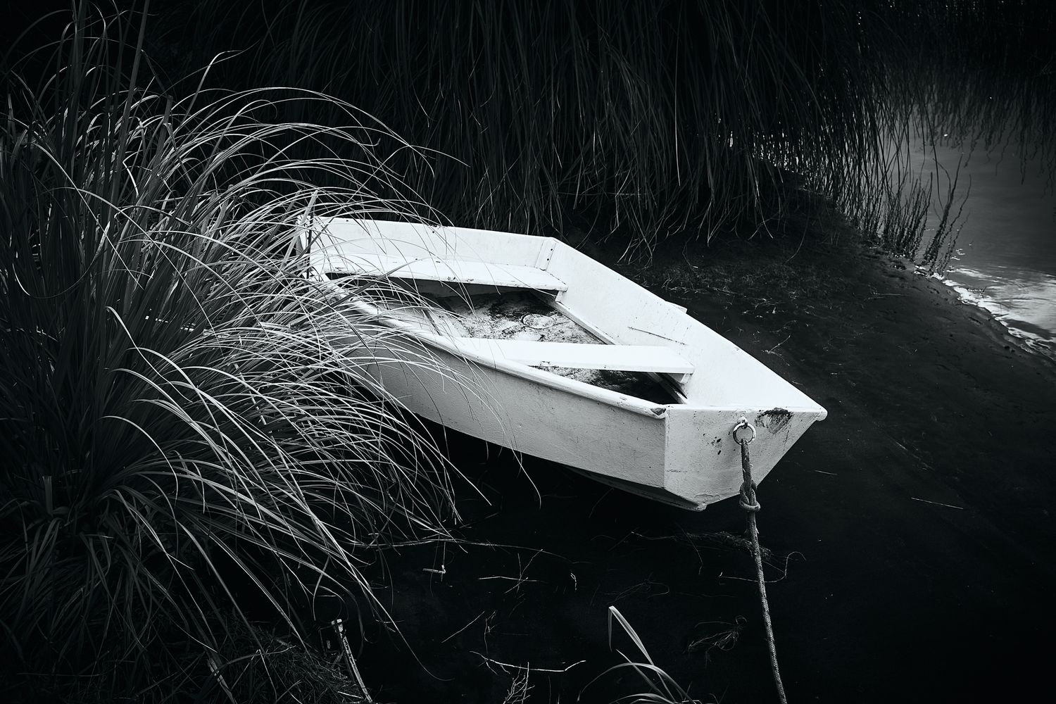 Old boat tied up