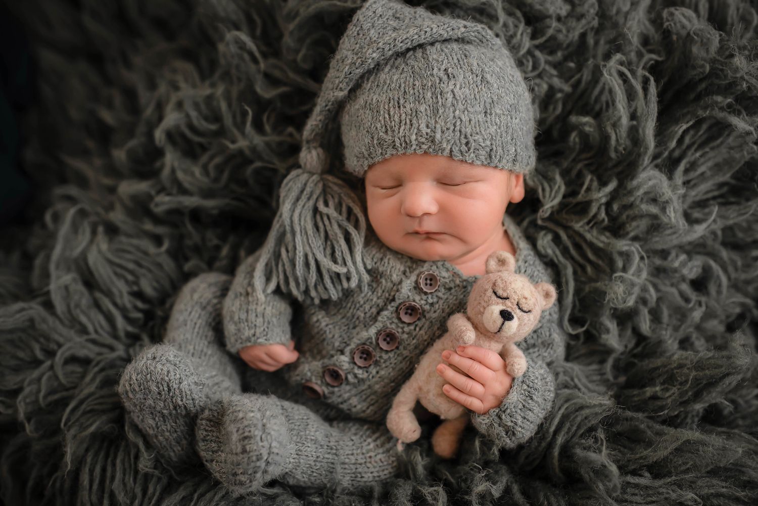 North Alabama Newborn Photographer
Southern Tennessee Newborn Photography 
Newborn mini session, Newborn session near me 
watch me grow