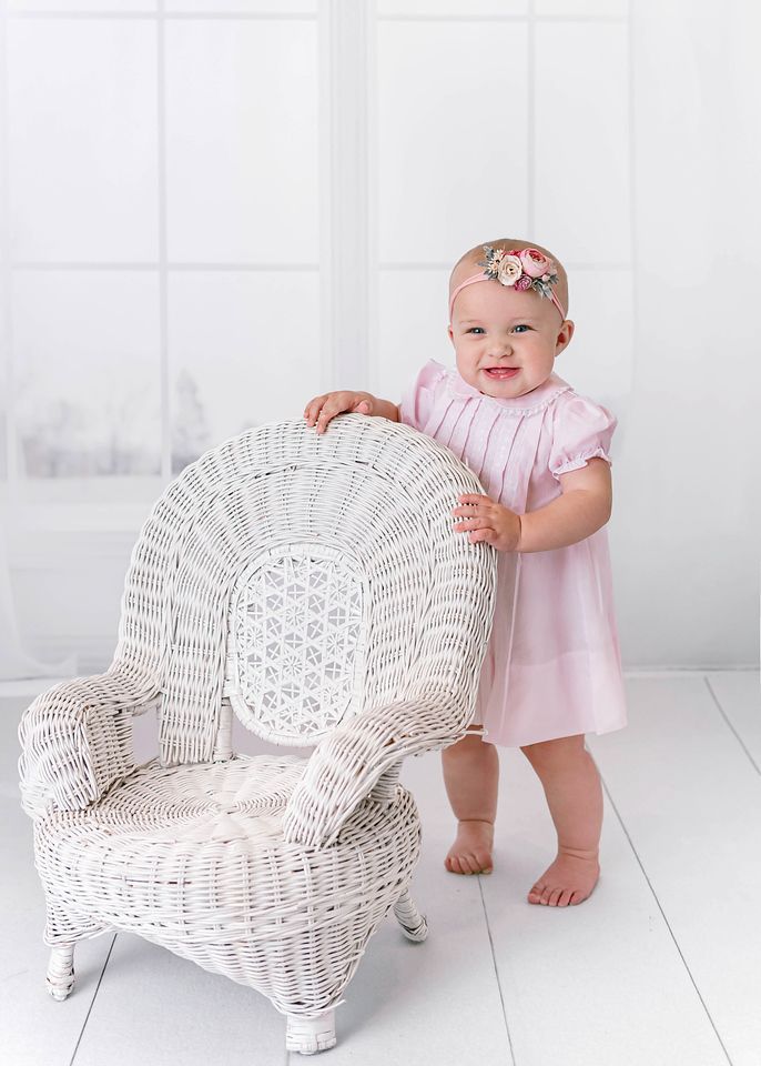 Watch me grow plans. Milestone photographer near me. 
Baby plans, North Alabama newborn and watch me grow photographer. Milestone sessions