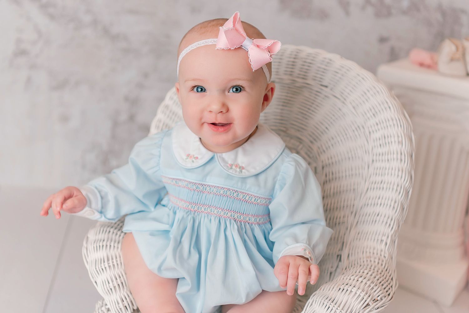 Watch me grow plans. Milestone photographer near me. 
Baby plans, North Alabama newborn and watch me grow photographer. Milestone sessions