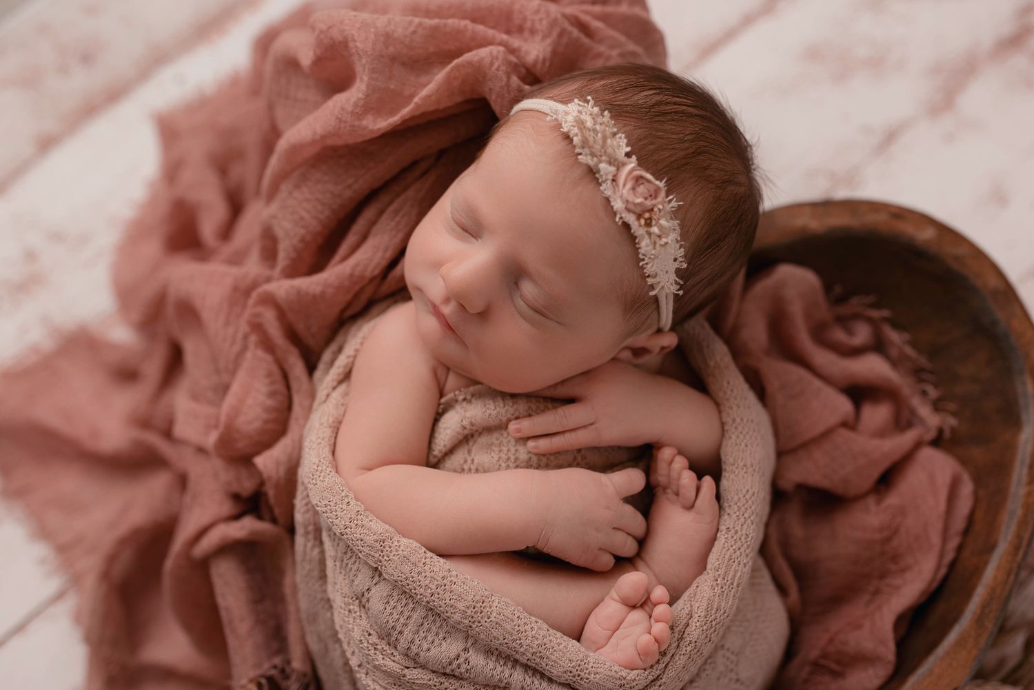 North Alabama Newborn Photographer
Southern Tennessee Newborn Photography 
Newborn mini session, Newborn session near me 
Muscle Shoals NB