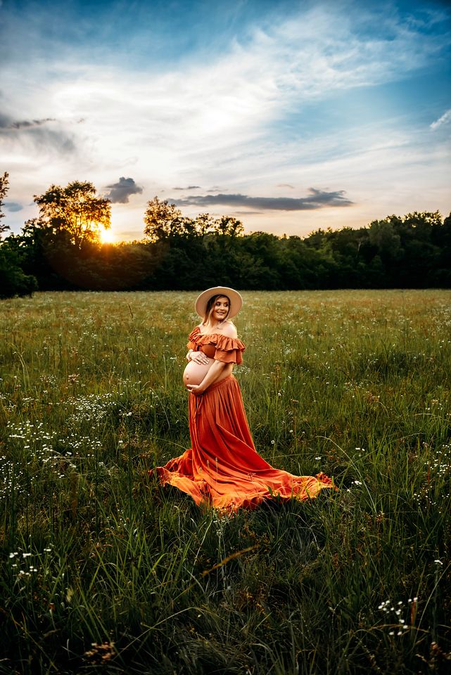 North Alabama Maternity Photographer
Southern Tennessee Newborn Photography 
Newborn mini session, Newborn session near me 
watch me grow