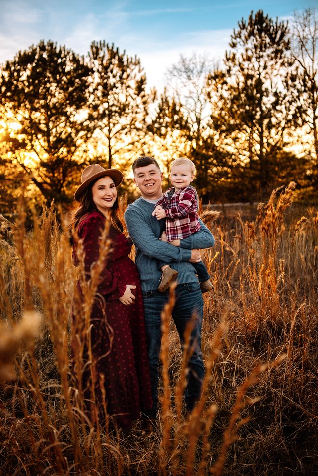 North Alabama Maternity Photographer
Southern Tennessee Newborn Photography 
Newborn mini session, Newborn session near me 
watch me grow