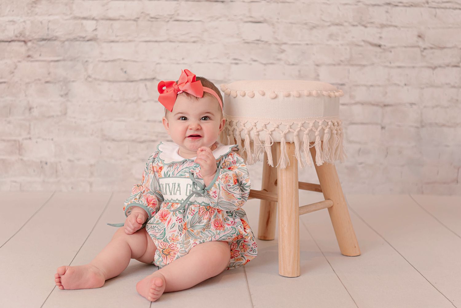 Watch me grow plans. Milestone photographer near me. 
Baby plans, North Alabama newborn and watch me grow photographer. Milestone sessions