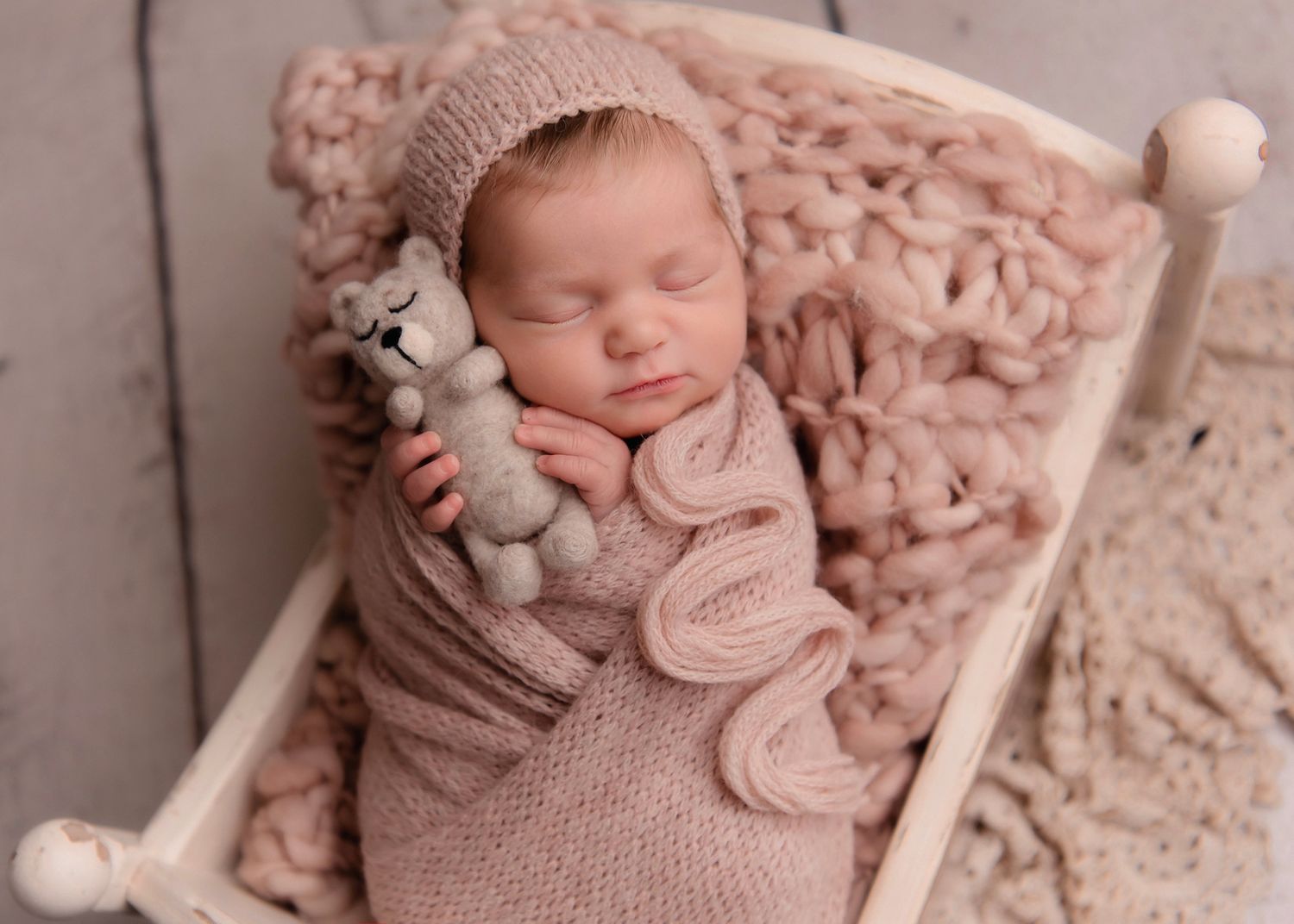 North Alabama Newborn Photographer
Southern Tennessee Newborn Photography 
Newborn mini session, Newborn session near me 
watch me grow
