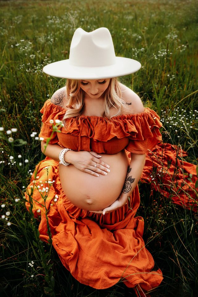 North Alabama Maternity Photographer
Southern Tennessee Newborn Photography 
Newborn mini session, Newborn session near me 
watch me grow