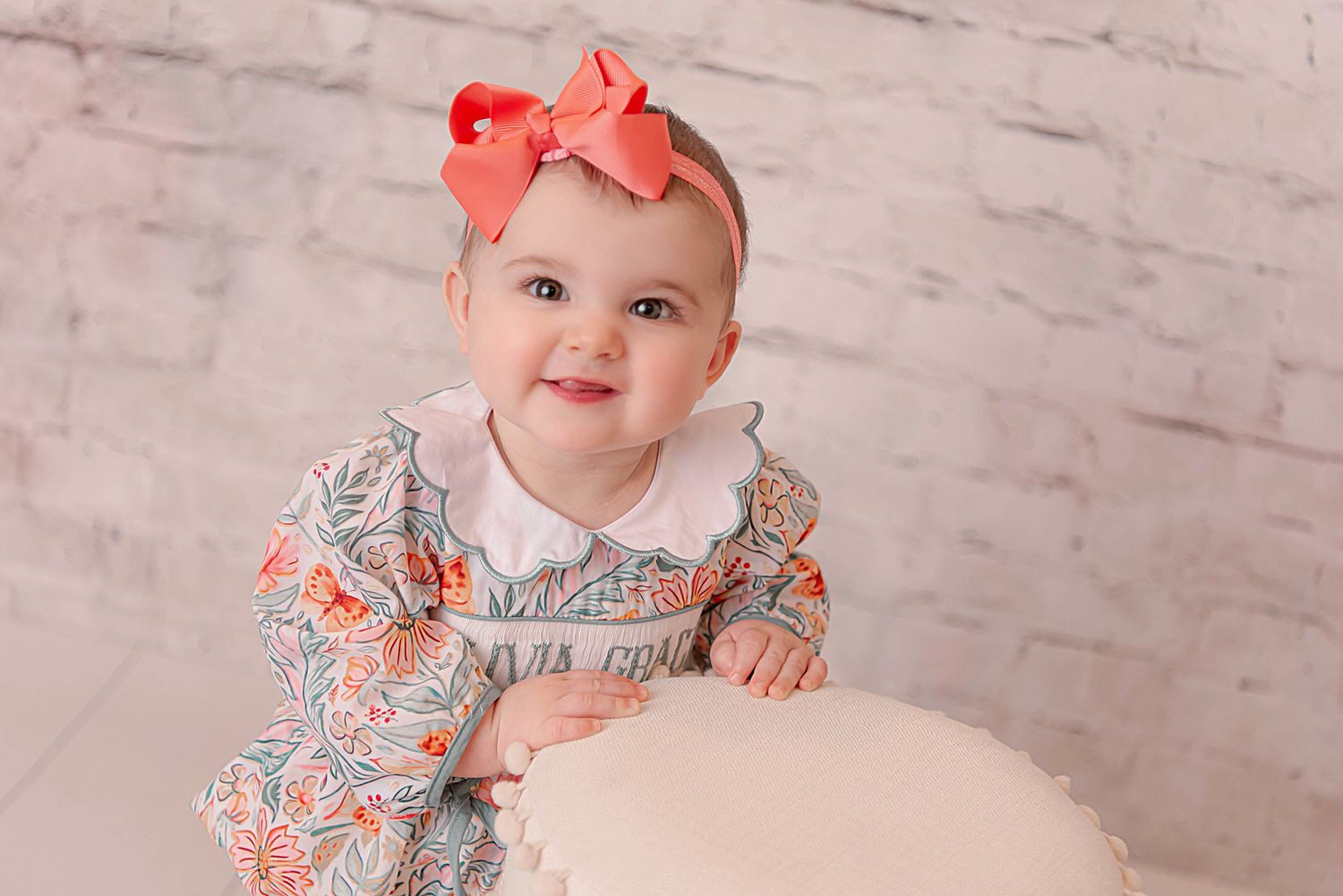 Watch me grow plans. Milestone photographer near me. 
Baby plans, North Alabama newborn and watch me grow photographer. Milestone sessions