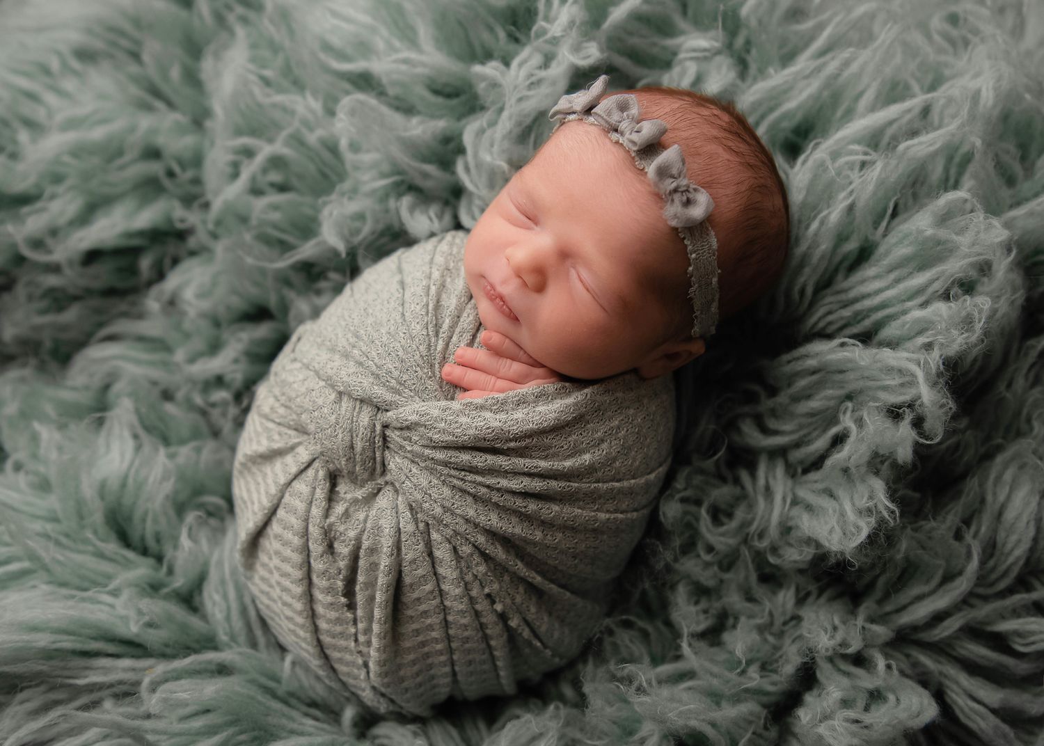 North Alabama Newborn Photographer
Southern Tennessee Newborn Photography 
Newborn mini session, Newborn session near me 
watch me grow