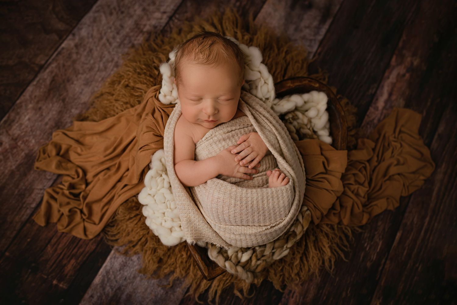 North Alabama Newborn Photographer
Southern Tennessee Newborn Photography 
Newborn mini session, Newborn session near me 
watch me grow
