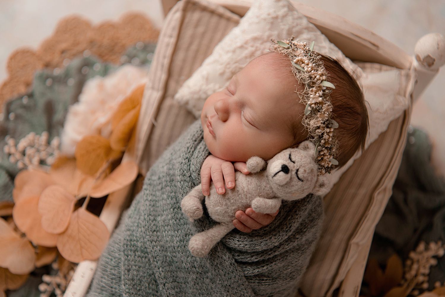North Alabama Newborn Photographer
Southern Tennessee Newborn Photography 
Newborn mini session, Newborn session near me 
watch me grow