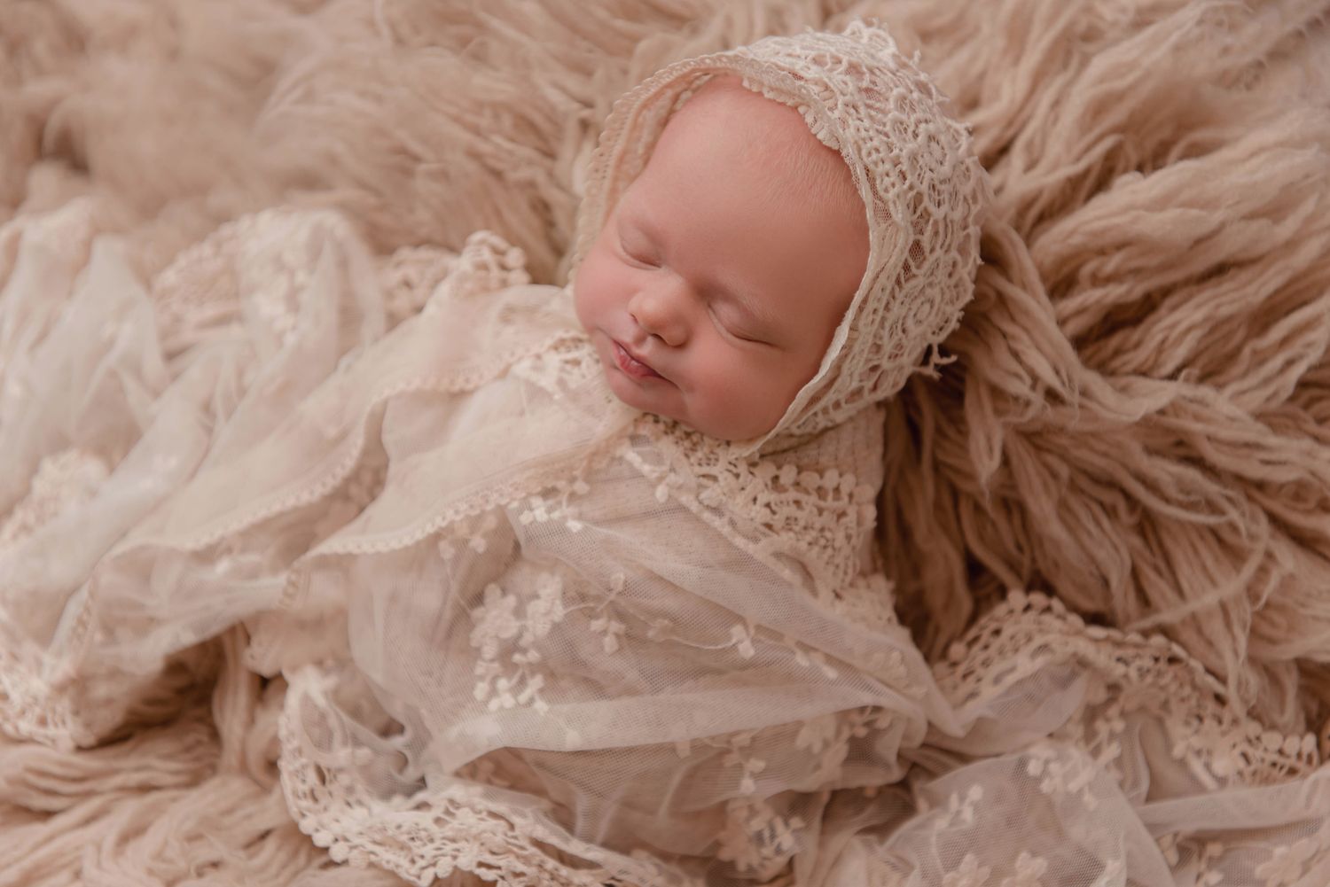 North Alabama Newborn Photographer
Southern Tennessee Newborn Photography 
Newborn mini session, Newborn session near me 
watch me grow