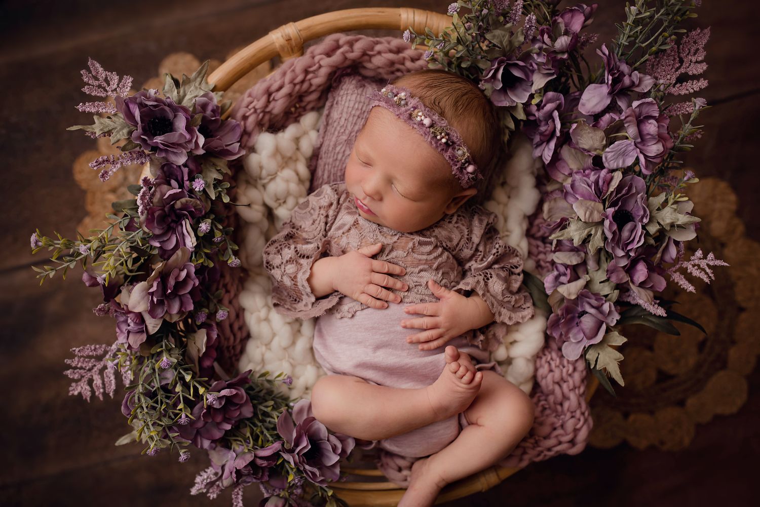 North Alabama Newborn Photographer
Southern Tennessee Newborn Photography 
Newborn mini session, Newborn session near me 
watch me grow