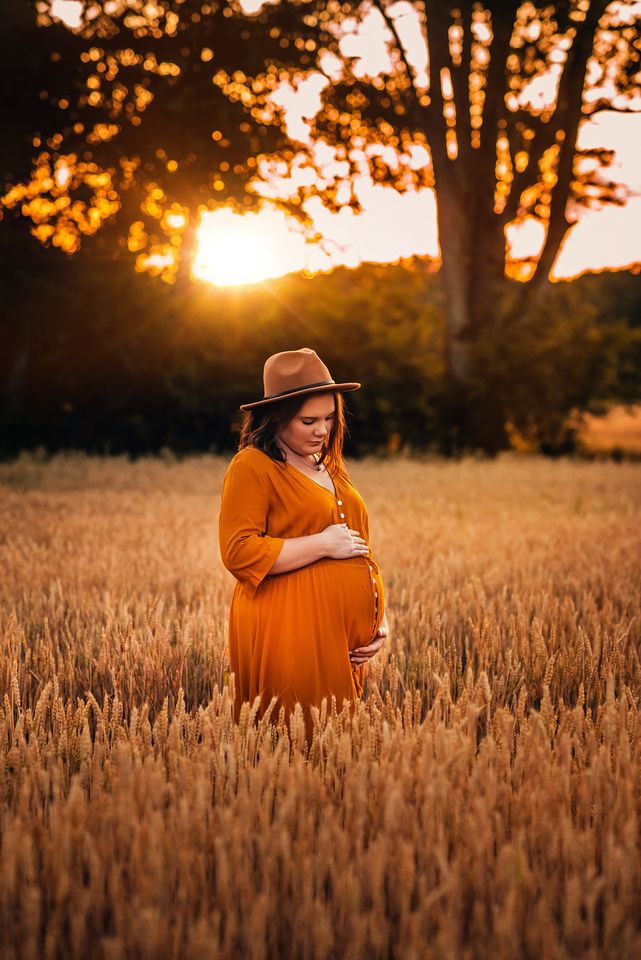 North Alabama Maternity Photographer
Southern Tennessee Newborn Photography 
Newborn mini session, Newborn session near me 
watch me grow