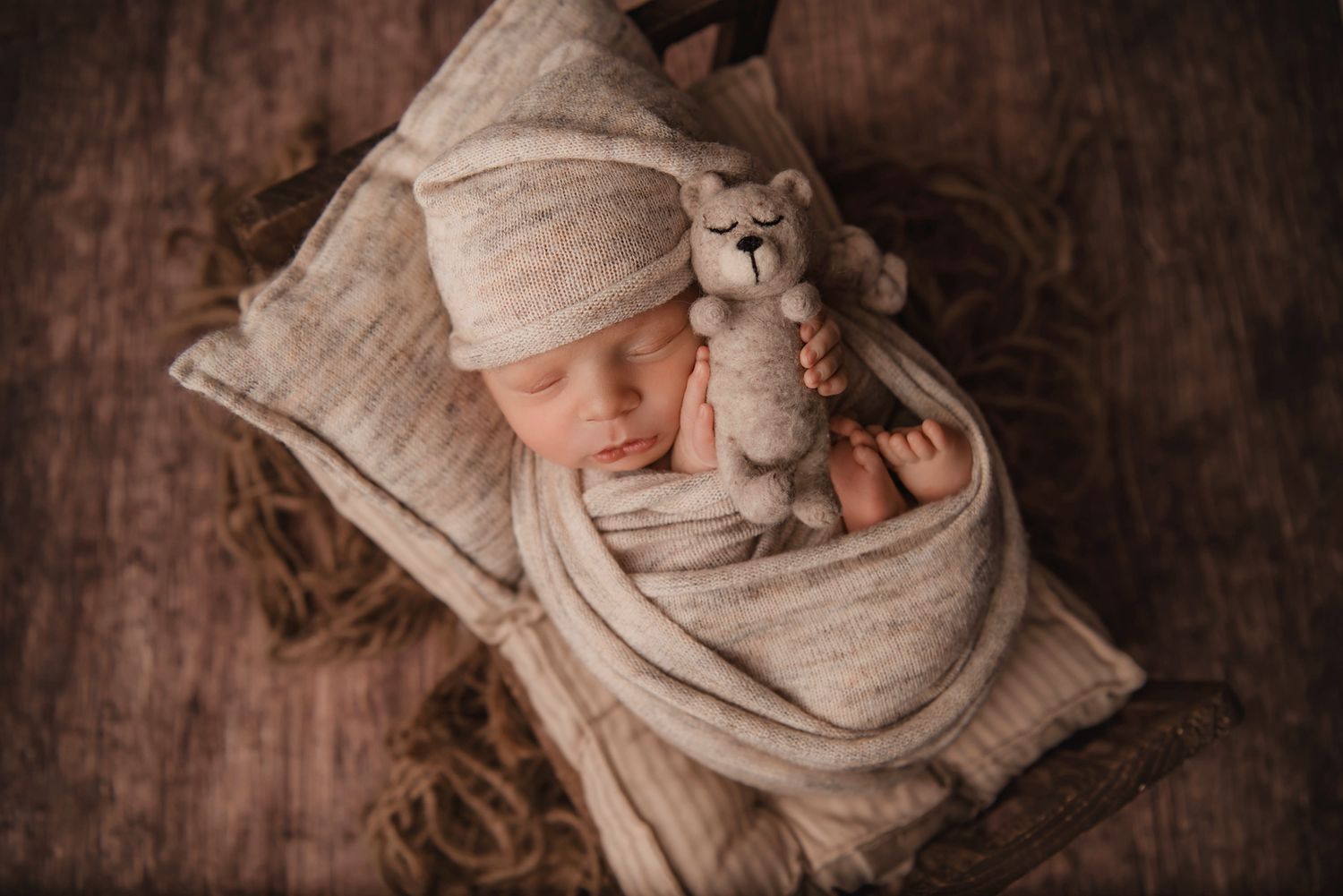 North Alabama Newborn Photographer
Southern Tennessee Newborn Photography 
Newborn mini session, Newborn session near me 
watch me grow