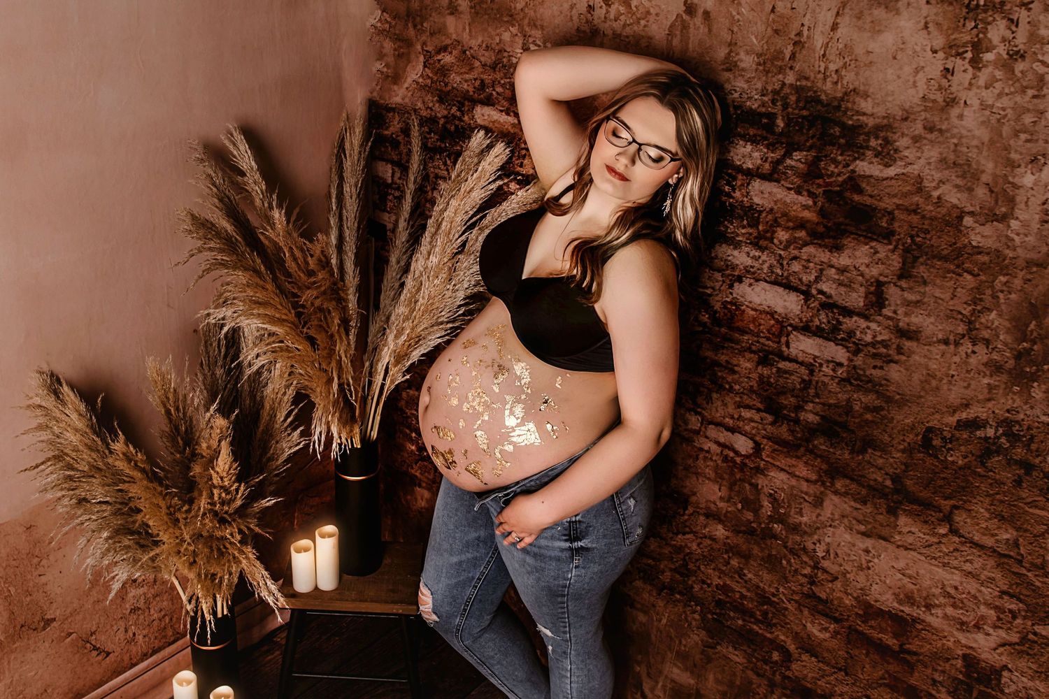 Breanna Michelle Photography
Maternity portraits by Breanna Michelle
Professional studio maternity photography
Breanna Michelle Photography