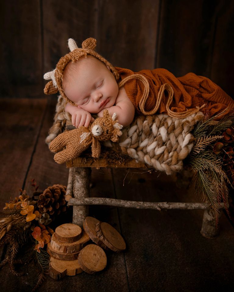 North Alabama Newborn Photographer
Southern Tennessee Newborn Photography 
Newborn mini session, Newborn session near me 
watch me grow