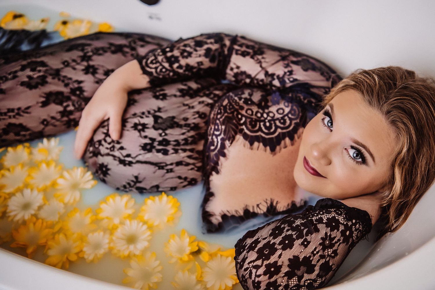 North Alabama Maternity Photographer
Southern Tennessee Newborn Photography 
Newborn mini session, Newborn session near me 
watch me grow