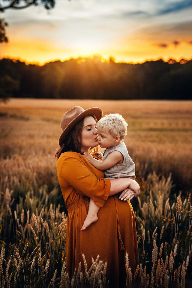 North Alabama Maternity Photographer
Southern Tennessee Newborn Photography 
Newborn mini session, Newborn session near me 
watch me grow