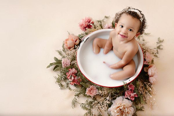 Watch me grow plans. Milestone photographer near me. 
Baby plans, North Alabama newborn and watch me grow photographer. Milestone sessions
