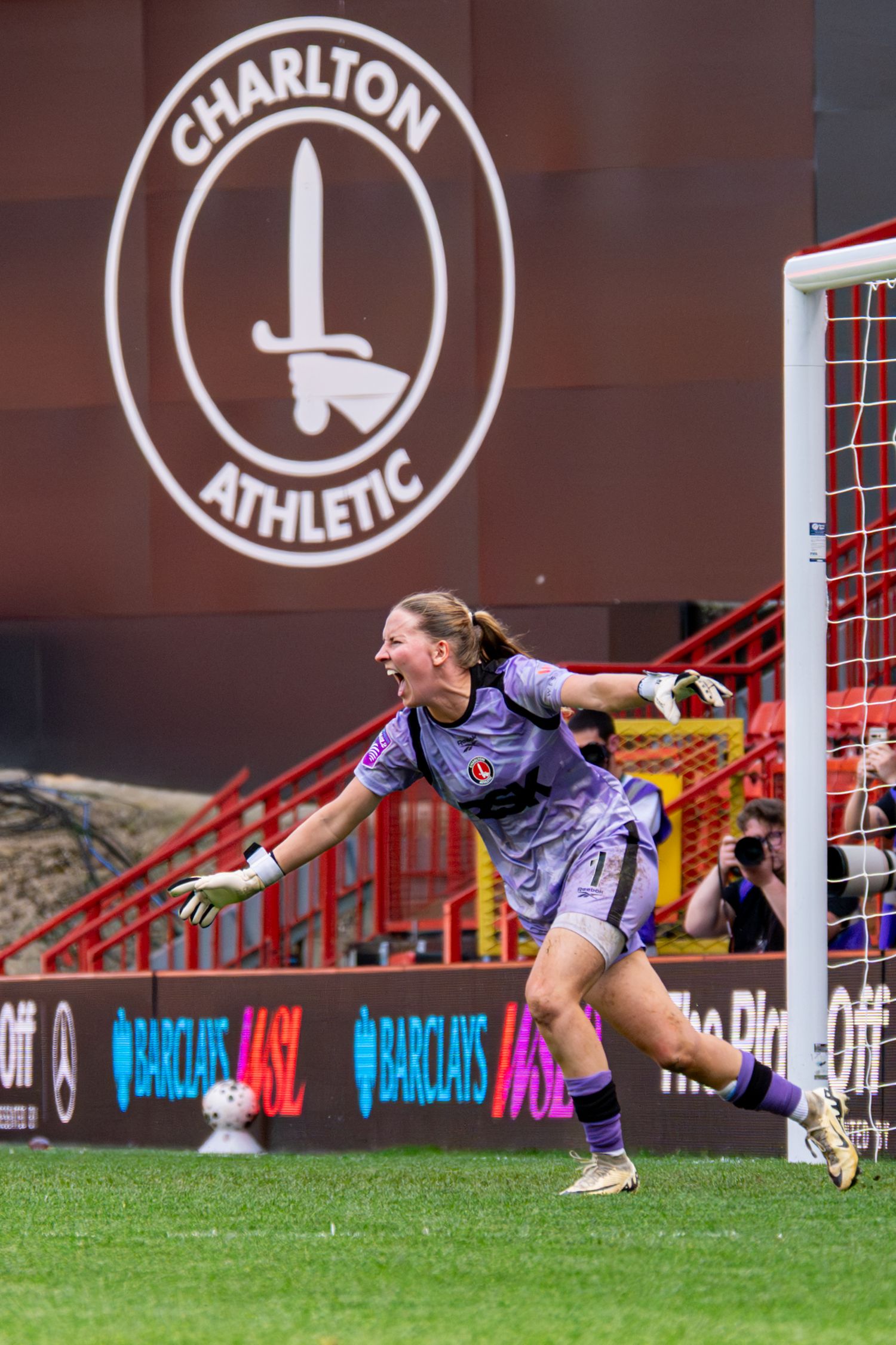 WSL2 WSL Women's Football - Sports Photography, London, Kent