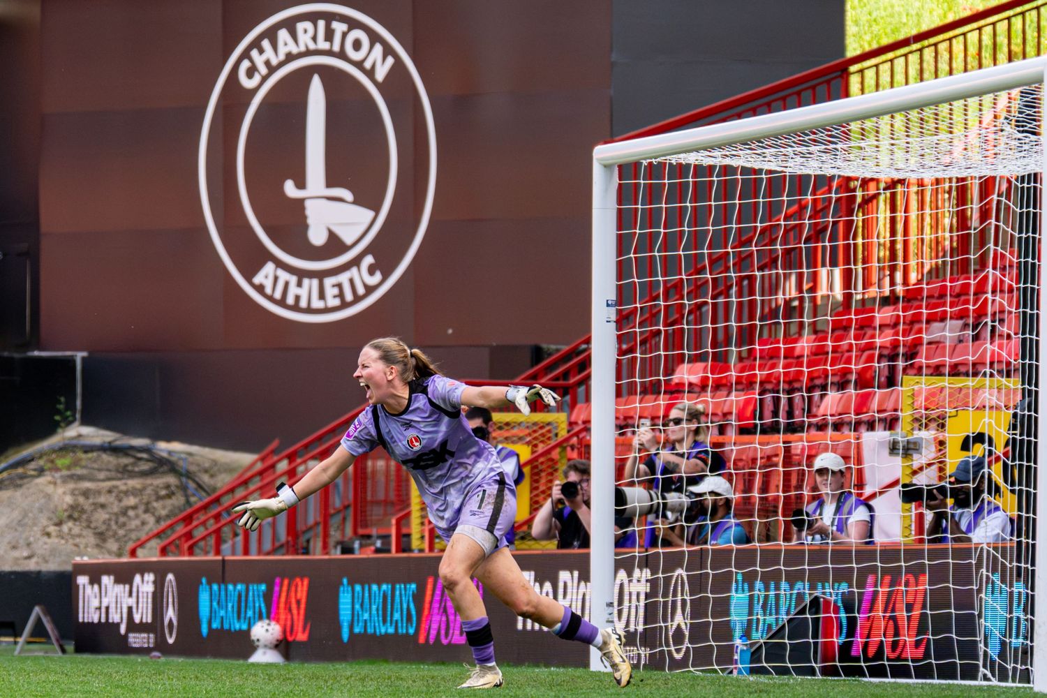 WSL2 WSL Women's Football - Sports Photography, London, Kent