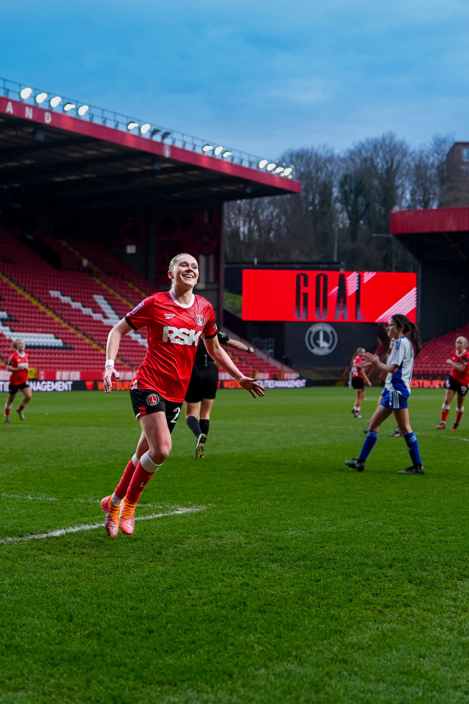 WSL2 WSL Women's Football - Sports Photography, London, Kent