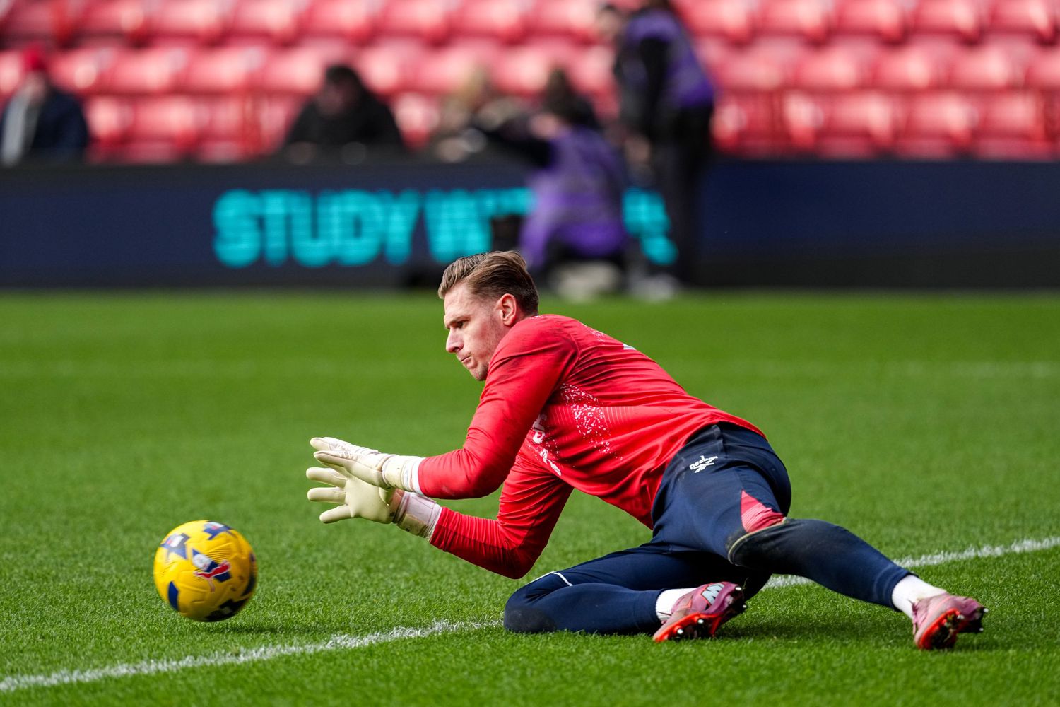 Sports Photography - EFL Championship - London Kent - Charlton Athletic