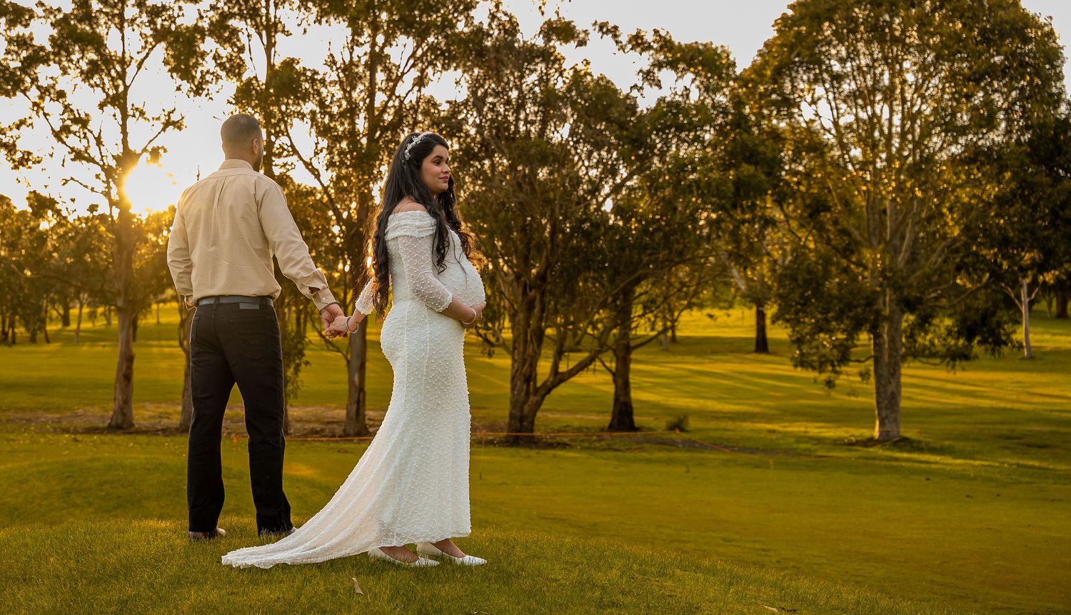 Couple during a maternity photography session