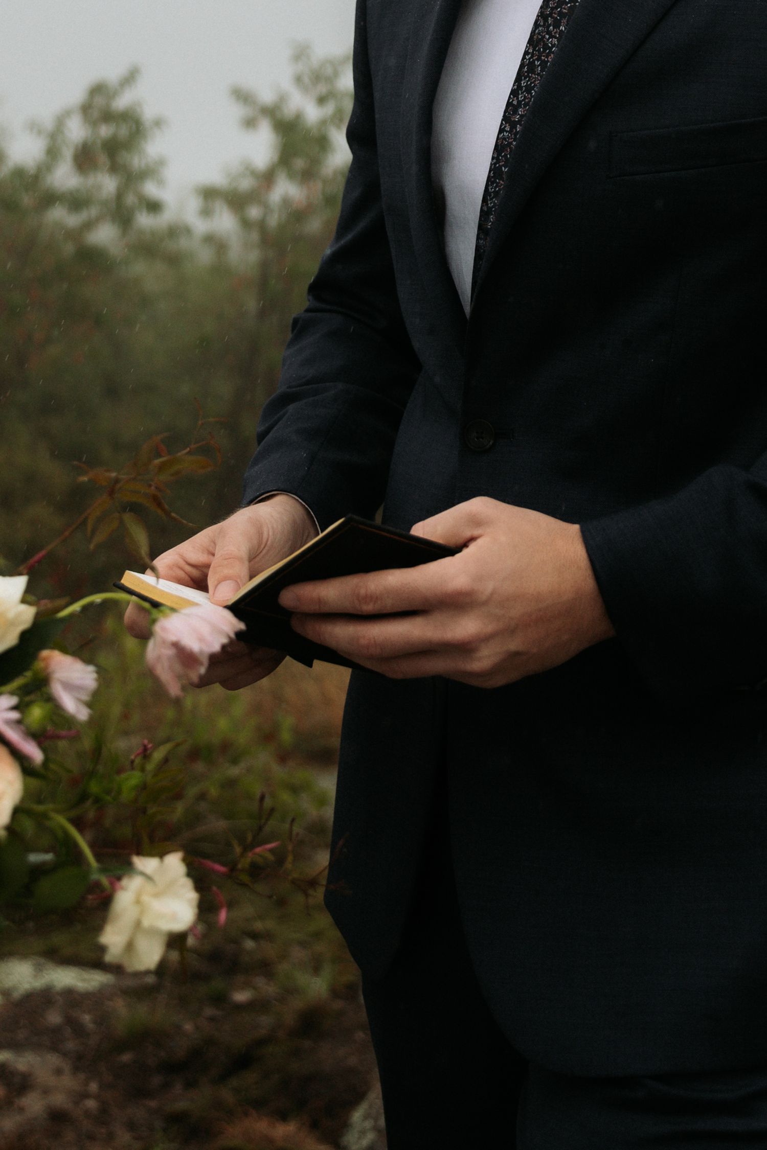 groom vow book